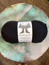 Load image into Gallery viewer, Retrosaria Mondim