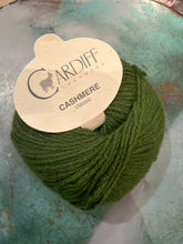 Load image into Gallery viewer, Cardiff Cashmere Classic