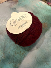 Load image into Gallery viewer, Cardiff Cashmere Classic