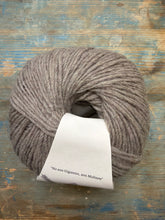 Load image into Gallery viewer, WoolDreamers Mota
