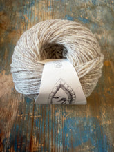 Load image into Gallery viewer, Wooldreamers Cautiva