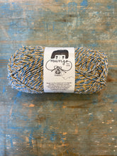 Load image into Gallery viewer, Retrosaria Mungo