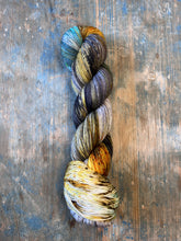 Load image into Gallery viewer, Spun Right Round Tough Sock