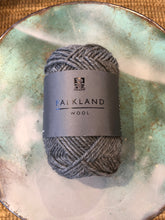 Load image into Gallery viewer, Daruma Falkland Wool
