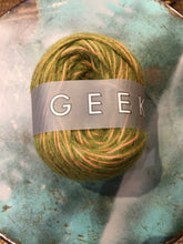 Load image into Gallery viewer, Daruma Geek