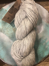 Load image into Gallery viewer, Illimani Amelie