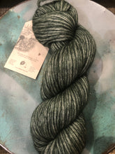 Load image into Gallery viewer, Illimani Amelie