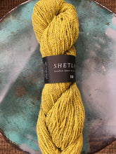 Load image into Gallery viewer, Harrisville Shetland
