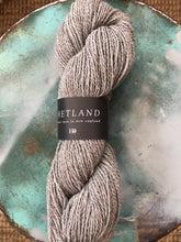 Load image into Gallery viewer, Harrisville Shetland