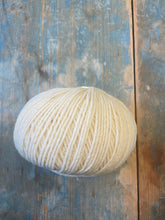 Load image into Gallery viewer, WoolDreamers Mota