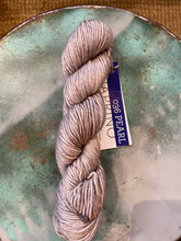 Load image into Gallery viewer, Malabrigo Caprino