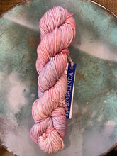 Load image into Gallery viewer, Malabrigo Caprino