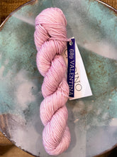 Load image into Gallery viewer, Malabrigo Caprino