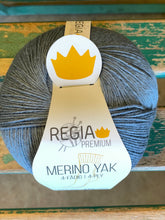 Load image into Gallery viewer, Regia Merino Yak