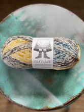 Load image into Gallery viewer, Retrosaria Mondim