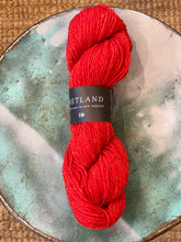 Load image into Gallery viewer, Harrisville Shetland