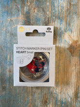 Load image into Gallery viewer, Tulip locking stitch markers, size small
