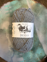 Load image into Gallery viewer, Retrosaria Brusca
