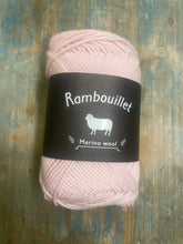 Load image into Gallery viewer, Daruma Rambouillet Sport
