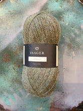 Load image into Gallery viewer, Isager Alpaca 1

