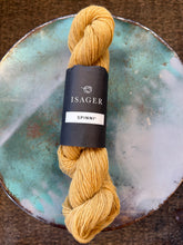 Load image into Gallery viewer, Isager Spinni
