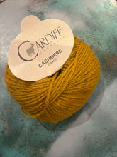 Load image into Gallery viewer, Cardiff Cashmere Classic

