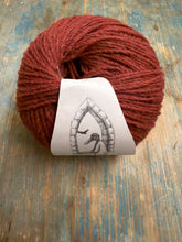 Load image into Gallery viewer, Wooldreamers Cautiva
