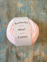 Load image into Gallery viewer, Daruma Rambouillet Wool Cotton
