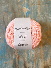 Load image into Gallery viewer, Daruma Rambouillet Wool Cotton
