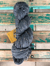 Load image into Gallery viewer, Farmer&#39;s Daughter Craggy Tweed DK
